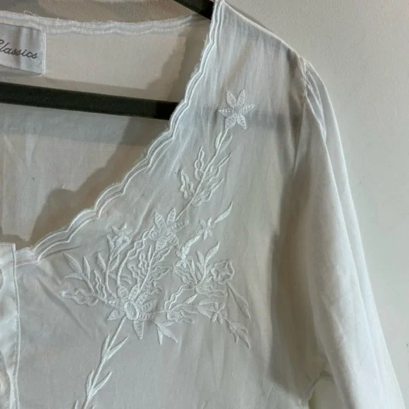 VICTORIAN CLASSICS Sz M Gown Embroidered Ruffle Hem 100% Cotton Made in India - Picture 4 of 10